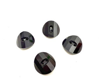 Guzik okrągły Swarovski 3016 Jet 12 mm, z chipsami ziemniaczanymi, lekko skręcony, z kryształkami