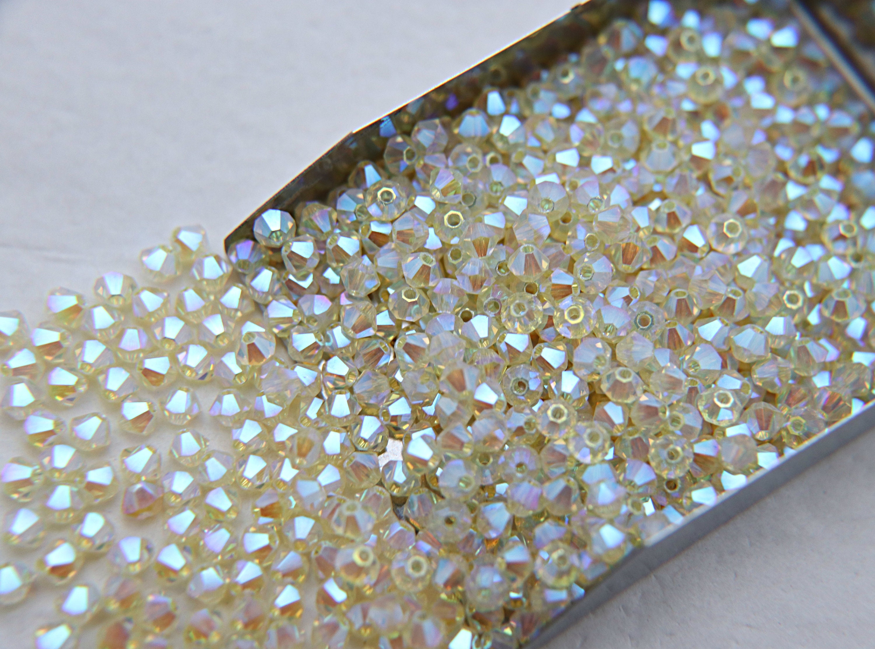 １着でも送料無料 Swarovski (3/4mm) 36/72/144/432/720 Bicones FC 2X AB Jonquil 小物入れ