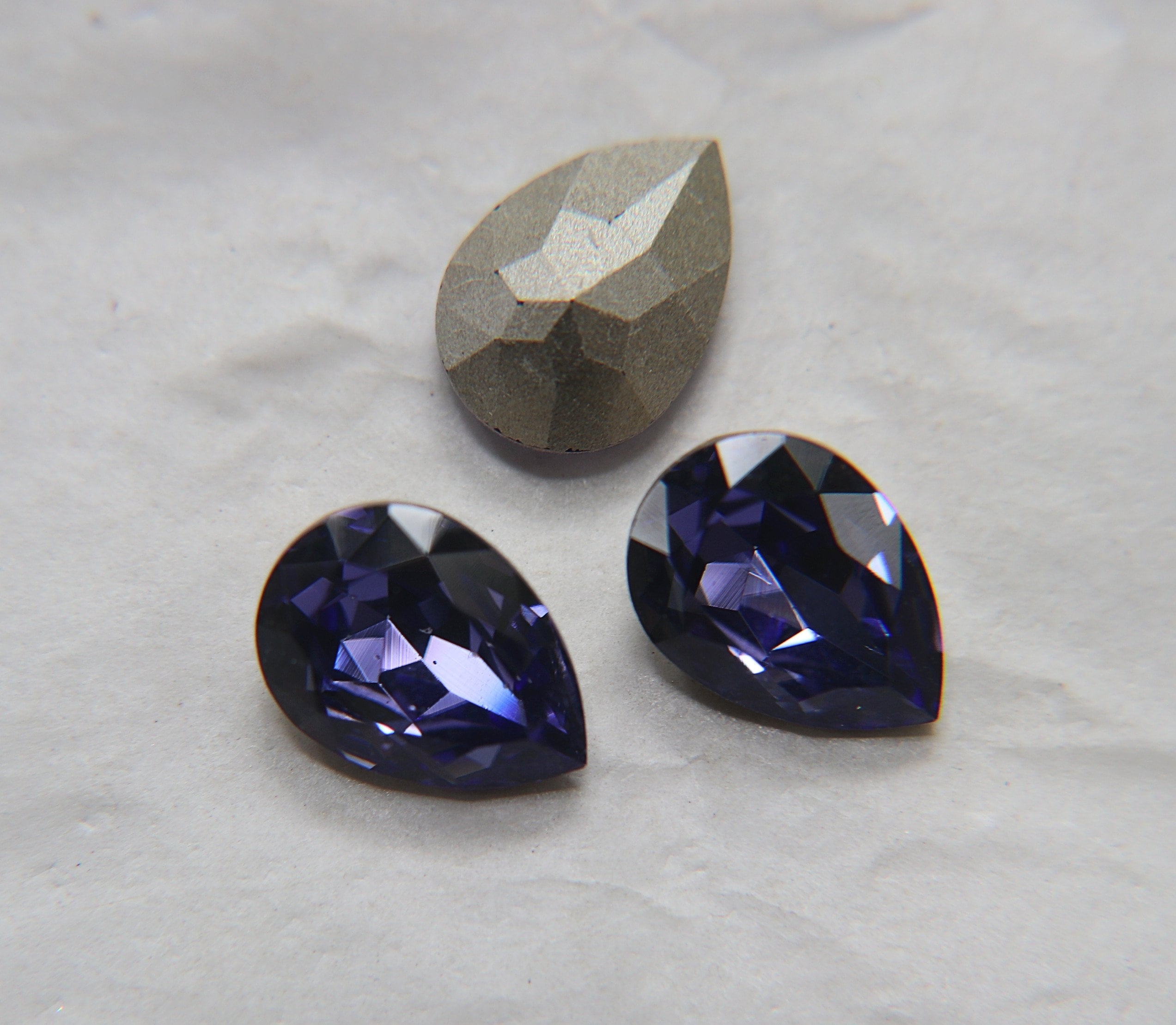 Vintage Swarovski Tanzanite Pear Crystal Rhinestones, 18x13mm