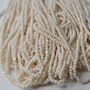 11/0 Perles véritables Charlotte ivoire 10/20/50/250/500 grammes (10 grammes 1300 pièces) Fournitures créatives, fabrication de bijoux, matériel de broderie