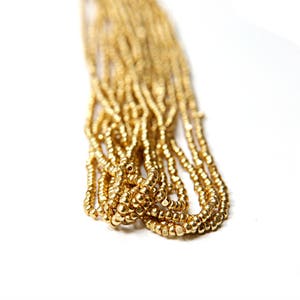11/0 Hanks Charlotte Cut Beads Gold Metallic 1/5/25/50/100 Hanks 2,0 mm perles de verre, fournitures bijoux, apprêts, fournitures pour travaux manuels, fournitures vintage
