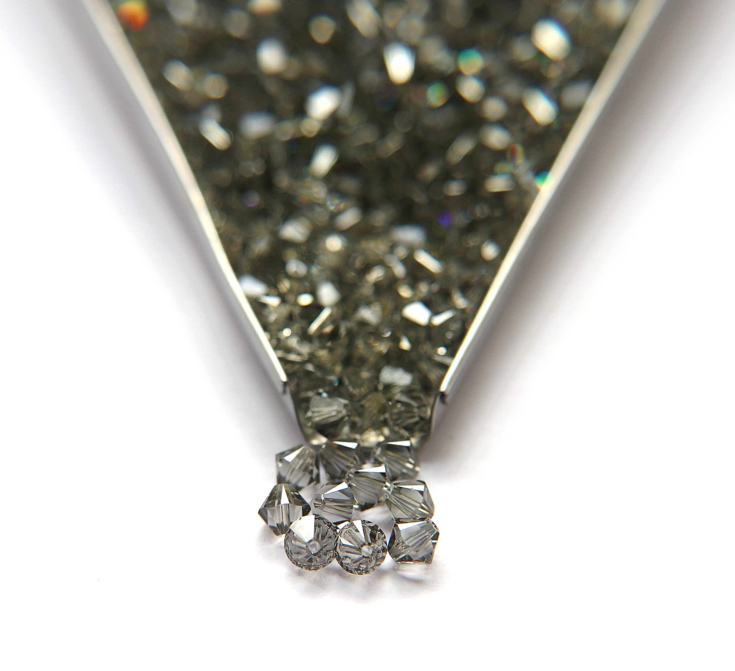 4mmブラックダイヤモンドスワロフスキー双円錐ビーズ36/72/144/432/720