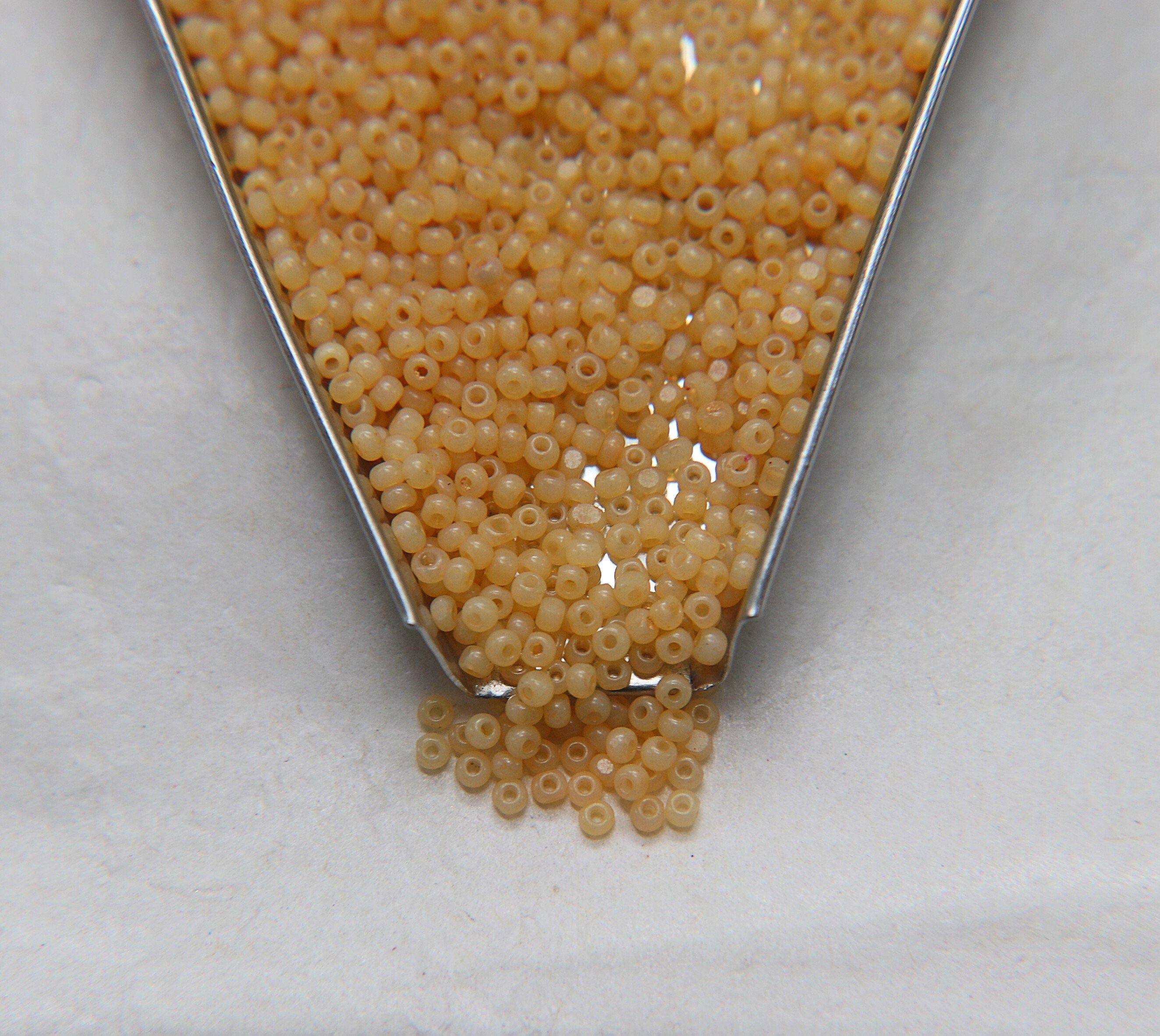13/0 Charlotte True Cut Beads Wheat Opal 5/10/20/50/250/500 Grams Premium Seed beads, native supply