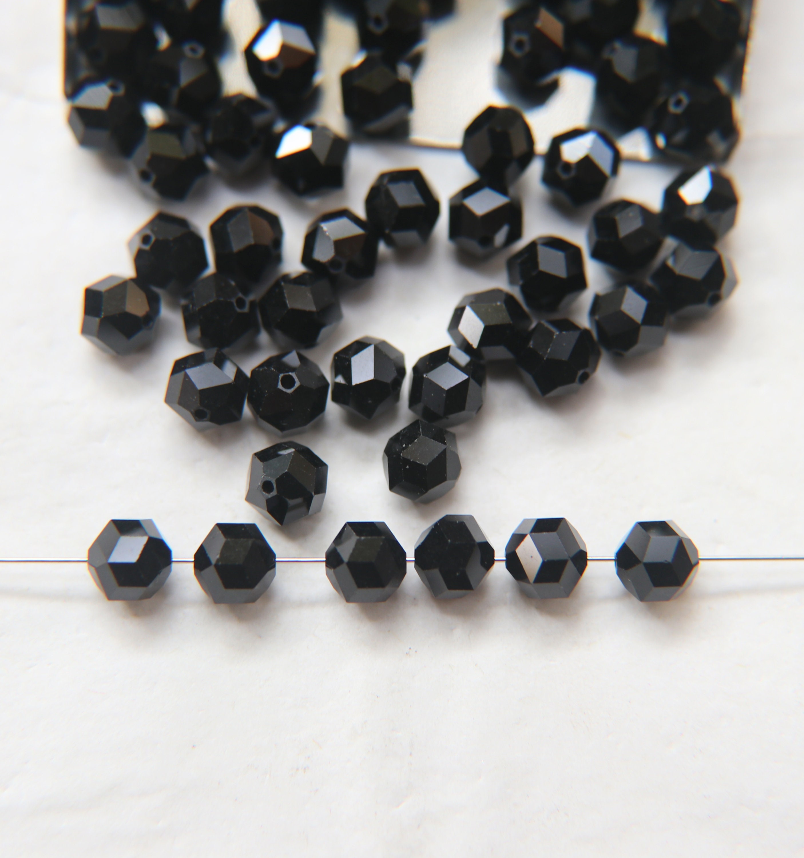 SWAROVSKI ベアー Swarovski SK6021 Sunglasses | LensCrafters