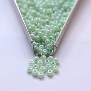 6/0 glass Seed Beads Ceylon Mint Green 10/50/100/250 Grams size 6 Preciosa Rocaille 4mm spacer beads, large, big hole, Jewelry making beads