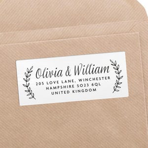 Pegatinas de remitente para invitaciones de boda, etiquetas de remitente doradas, etiquetas personalizadas con nombre de familia - 30 pegatinas por hoja