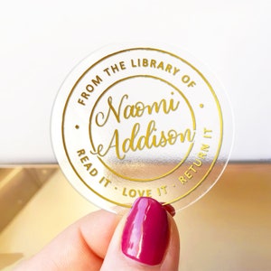 Uit de bibliotheek met aangepaste tekstnaam boekstickerspakket, cadeaustickers boekenliefhebber, gepersonaliseerde boekstickers, dit boek behoort tot stickers