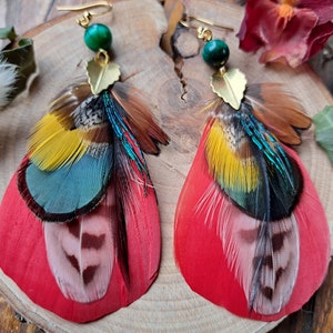 Boucles d'oreille plumes de paon bijoux en plumes naturelles et perle de verre colorées et feuilles cadeau femme Noël élégante image 8