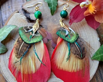 Boucles d'oreille plumes de paon - bijoux en plumes naturelles et perle de verre - colorées et feuilles - cadeau femme Noël - élégante