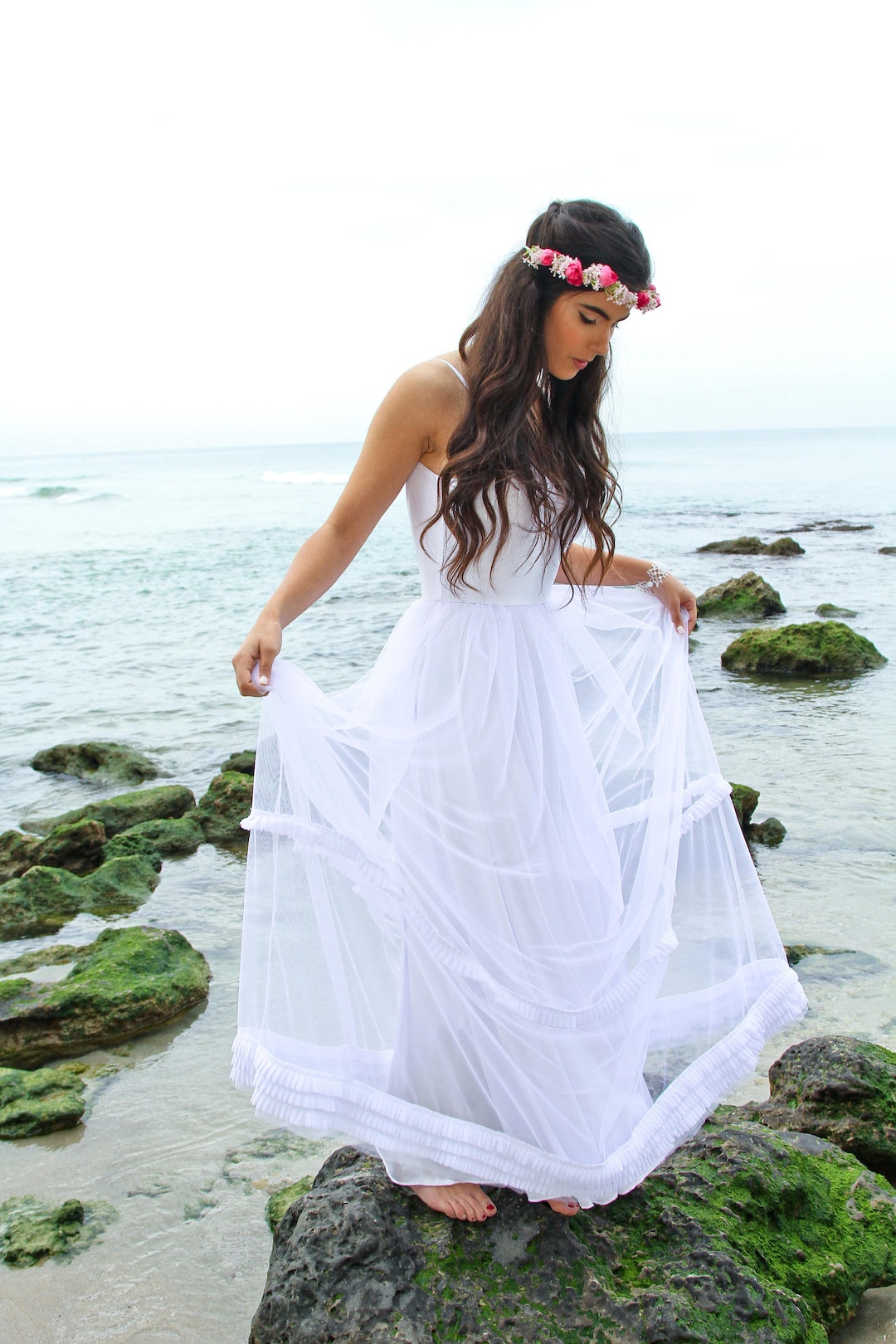 green emerald velvet dress Spaghetti Straps Lace Wedding Dresses Beach Chiffon White Wedding Dress  SEW045 main image 1