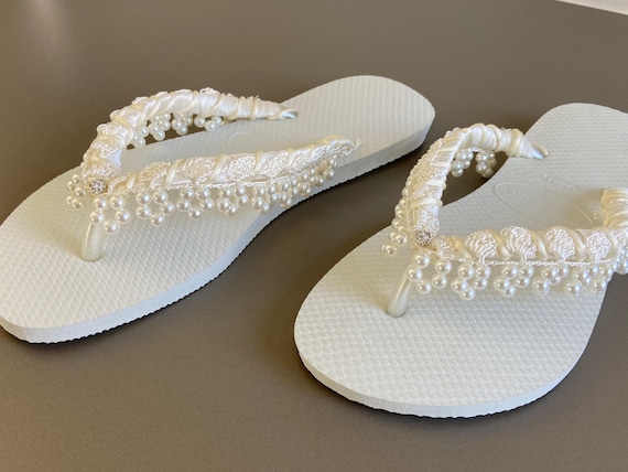 Wedding Shoes, Pearl Bridal Sandals, Beach Wedding Flip Flops