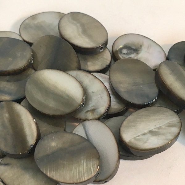 Mother-of-Pearl Shell Bead - Gray (dyed) - Flat oval - 20 beads - Approximately 18mm x 12mm