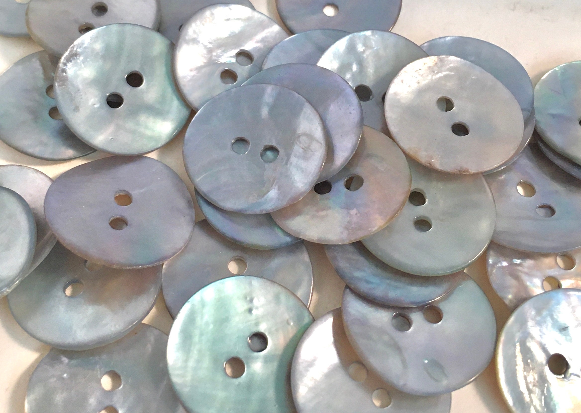 2-hole, Shell Buttons (natural and Dyed) Mussel - 10 Buttons ...