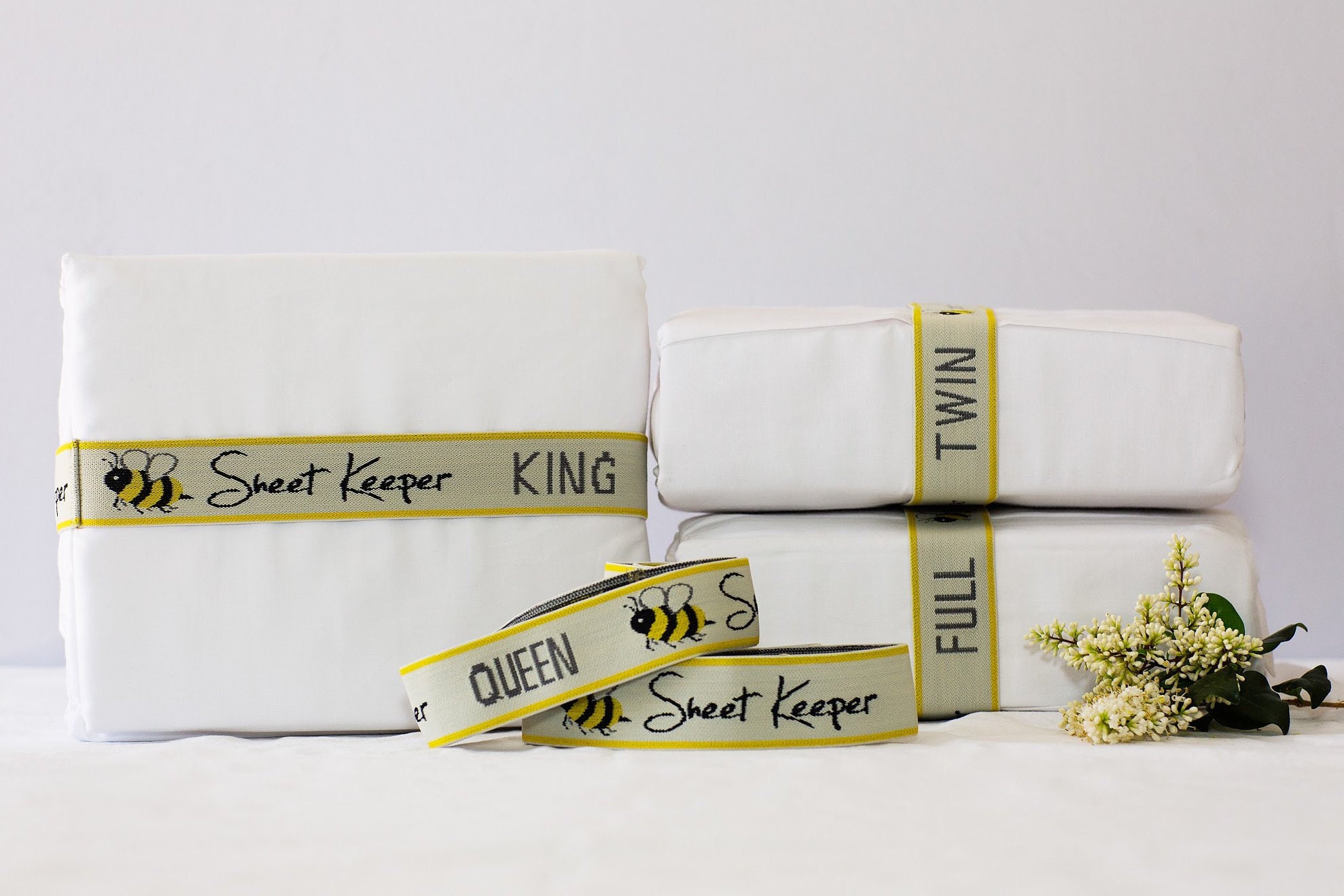 Bed Sheet Organizer and Storage Size Label Bands | Sheets Set Organizers for Linen Closet - Labeled Elastic Bedding Sheet Keepers Straps for