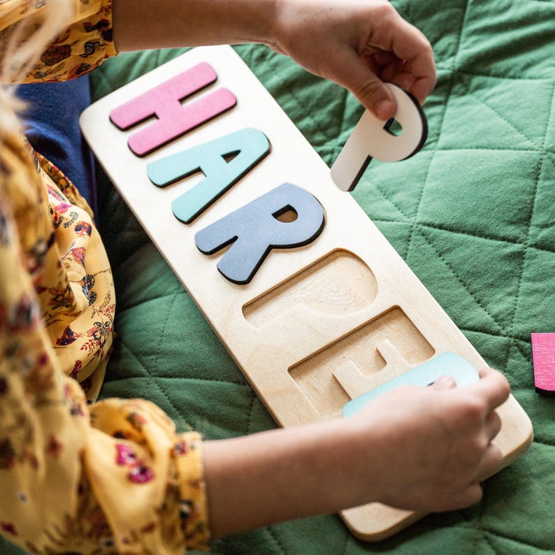 Casse-tête prénom en bois, Cadeau de la Saint-Valentin, Cadeaux de Pâques, Casse-tête personnalisé pour fille, Jouets éducatifs, Petite fille, Cadeau d'anniversaire image 8