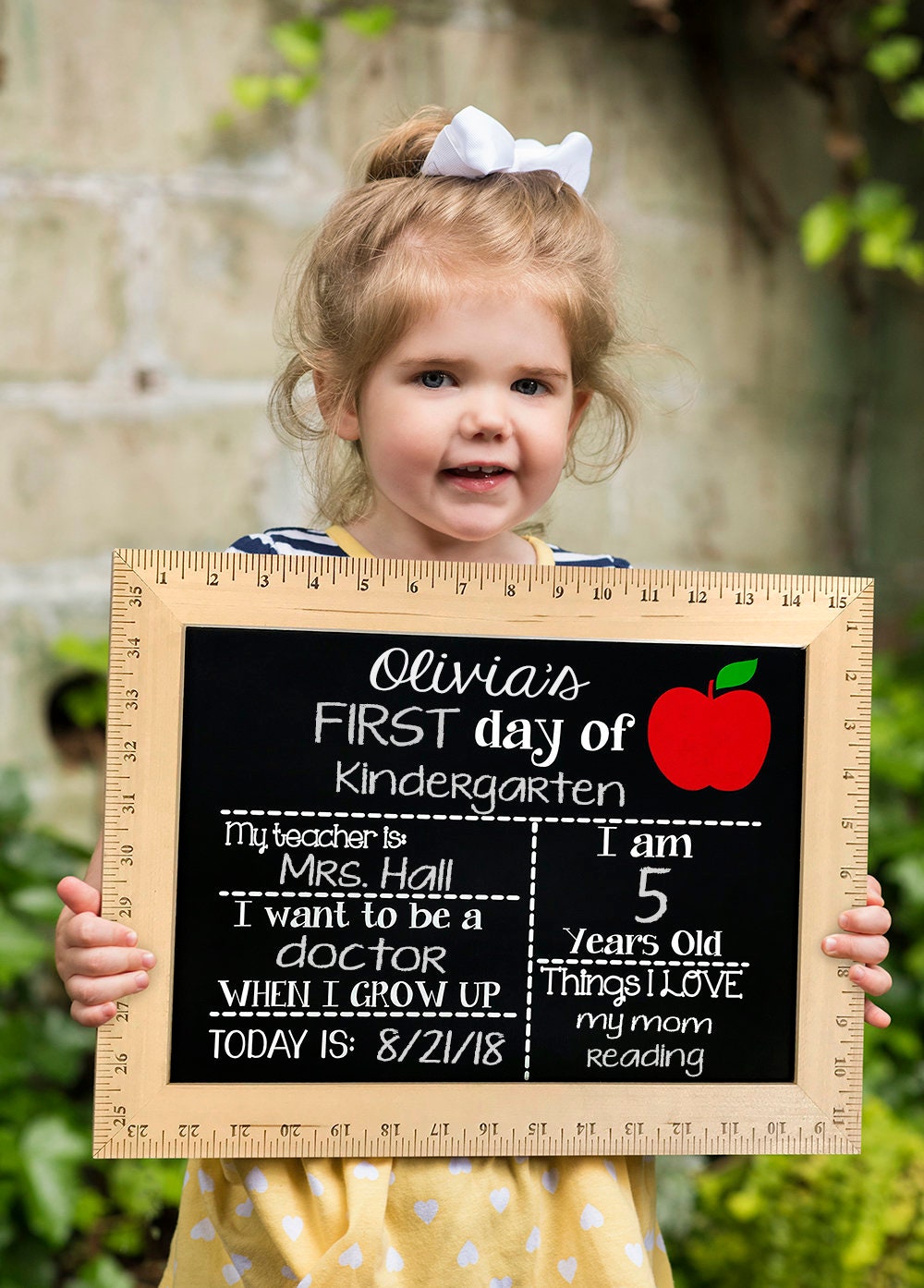 First Day of School Board School Sign Chalkboard Student Message Board Back to School Supply, Size: 30.50