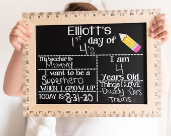 Letrero del primer día de clases, pizarra del primer y último día de clases, primer y último día, regreso a clases, primer día de jardín de infantes, preescolar