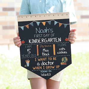 First Day of School Sign, Back to School Chalkboard, Reusable 1st Day Board, Last Day, Kindergarten, First Grade, Preschool, Ruler, BloomOwl 画像 1
