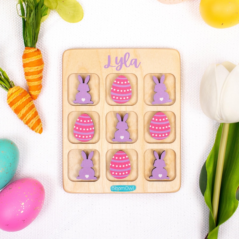 Tres en raya de Pascua, rellenos para cestas, regalo de Pascua para niños, juego de madera para niños, regalo personalizado, conejito, para niñas y niños imagen 1