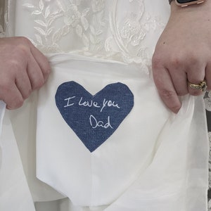 Écriture manuscrite personnalisée Quelque chose de cœur bleu, patch de robe de mariée, souvenir de mariage, patch de note manuscrite, cadeau de douche nuptiale, cadeau fait à la main