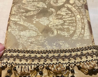Handmade Italian Velvet Table Runner: Decorative Tank Cover