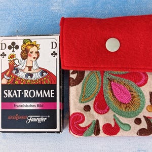 Cartas de jogar Fournier Skat Romme com estojo bordado