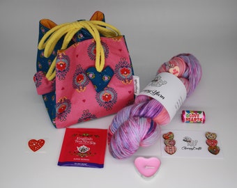 Love to Love Gift Set, project bag,  SW Merino/Nylon 1 x 100g Skein, BumpyCrafts