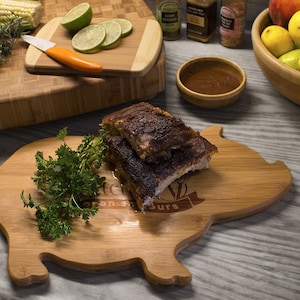 Engraved Animal Shape Bamboo Cutting Board