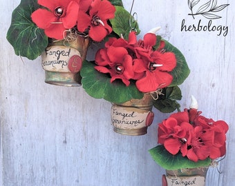 Holiday Herbology ~ FanGeD potted GeRAniuMs Ornament