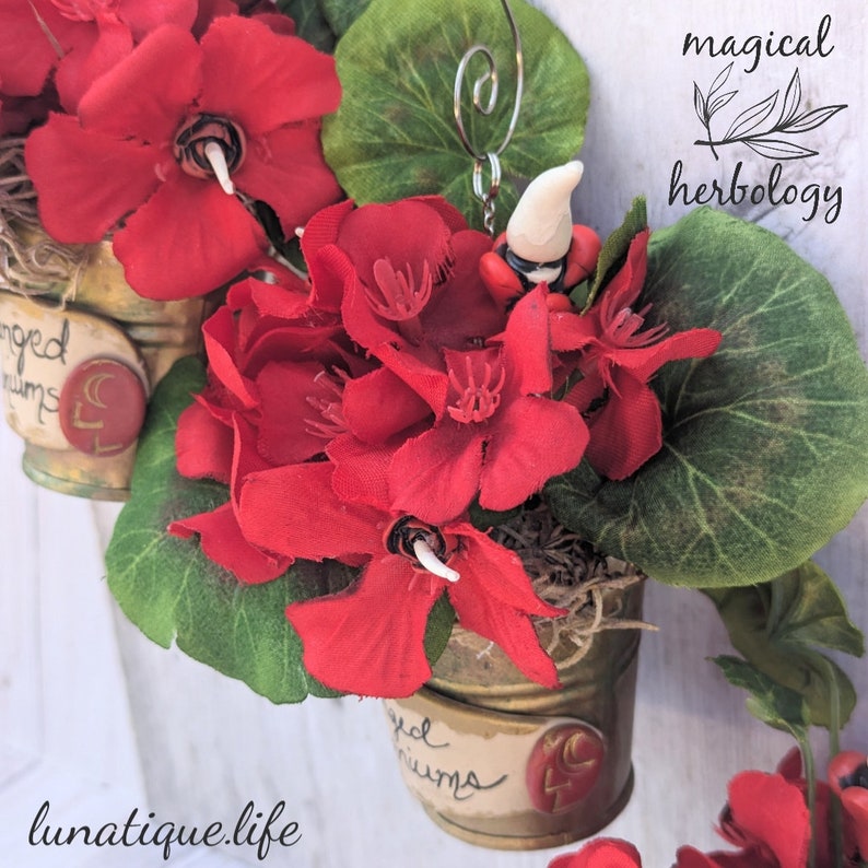 Holiday Herbology FanGeD potted GeRAniuMs Ornament image 8