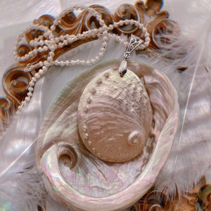 Aphrodite's Pearlamon Seashell Necklace . Pearlized Abalone Shell Necklace . Aphrodite Altar Jewelry . Ethereal Essence Jewelry