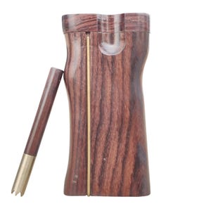 Classico picchetto in legno per un battitore con mazza in ottone abbinata e pratico ed elegante strumento per la pulizia, spedizione gratuita.