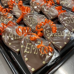 Chocolate Placename Heart Shaped with Personalised Names Bild 4