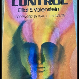 Brain Control by Elliot S. Valenstein Hardcover