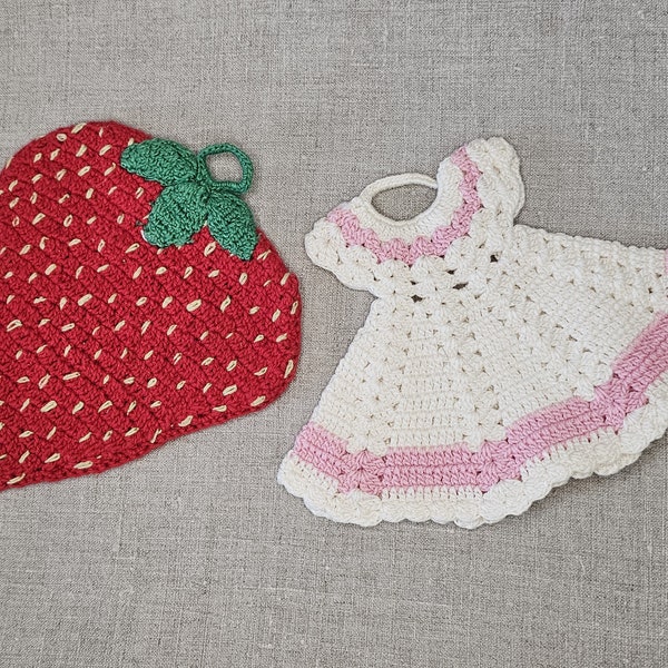 Kitchy kitchen perfection! Charming hand crocheted 50's style pot holders.