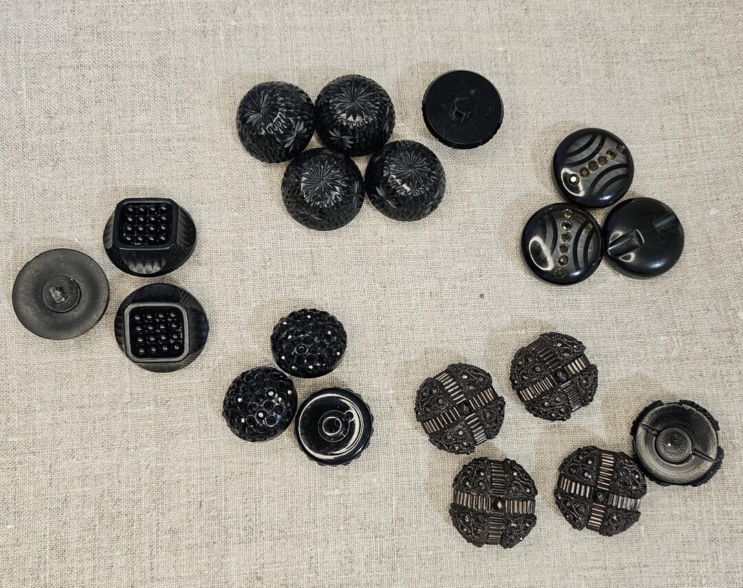 Wonderfully Textured Button Sets From the 50's or 60's. Change Your ...