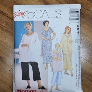 McCall's 2644 Woman's sz 26W-32W. Easy, pretty coordinates pattern.  CUT. All sizes, all pieces present.