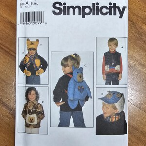 Simplicity 7855. Kids unisex fleece accessories pattern. Uncut, Factory Folded