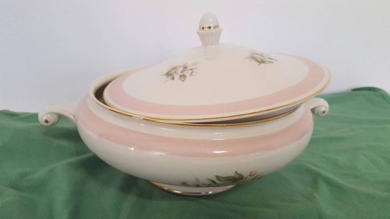 Homer Laughlin Laughlin Creamer Eggshell Nautilus Vintage Dish Vintage porcelain Porcelain Tureen ON SALE Homer Laughlin Magnolia