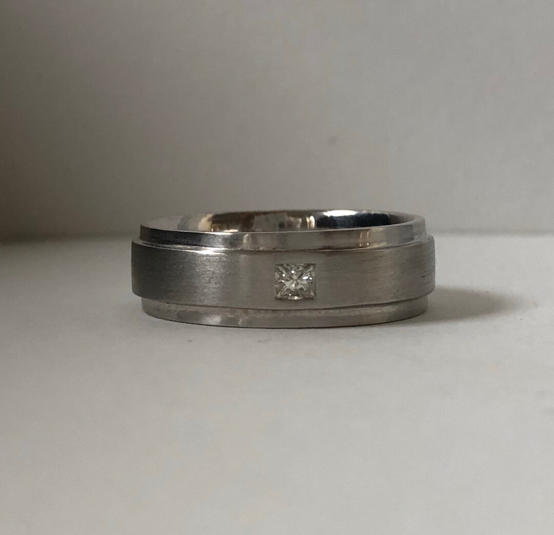 The Center of the Ring - Princess Cut Diamond - Men's