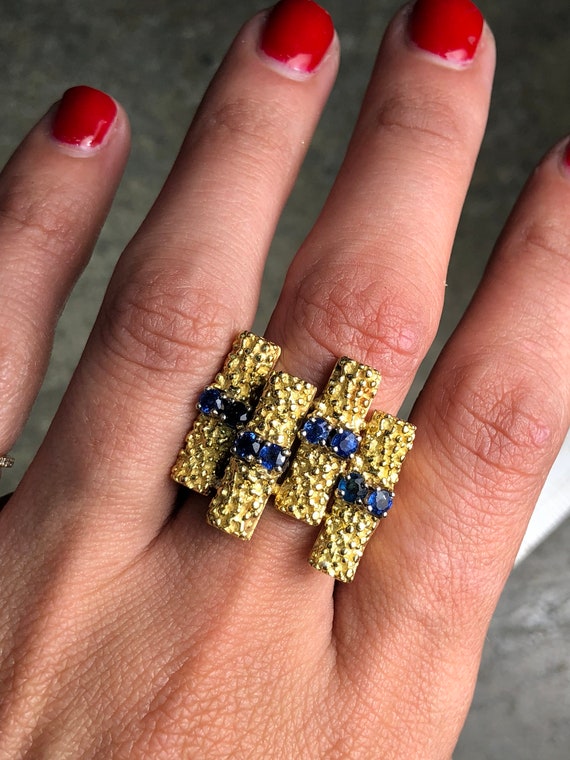 DOPE ORIGINAL -1970s Sapphire Ring - Heavy Gold R… - image 5