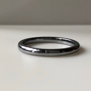 Tungsten Band - Unisex Wedding band- 2mm band - Tungsten Ring - Thin Tungsten Ring - Grey Metal - Thin Wedding Band - Thin Men&#39;s Band