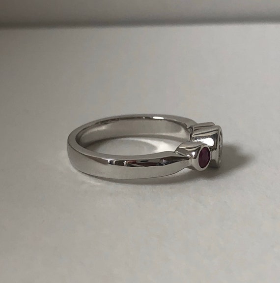 Three Stone Ruby Ring - Past Present and Future -… - image 4