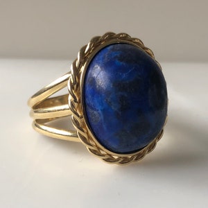 Beautiful Blue Lapis Ring - Lapis Lazuli Ring - Large Cabochon- Size 8.5 - Rich royal blue - 18K Yellow Gold - Lapis Jewelry, Heirloom Pave