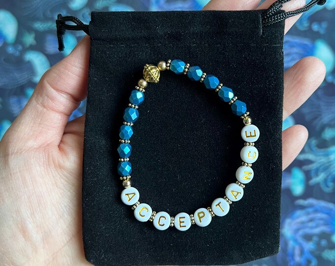 Acceptance Bracelet – Recovery Gift Bracelet – Mindful Healing Jewelry – Inspirational Stretch Bracelet – Czech Glass Beaded Bracelet