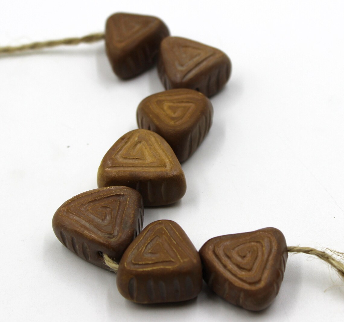 Set 7 Triangle Beads 20 23 mm Brown Texture Matte Beads Etsy