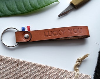Leather key ring "Lucky You" Camel