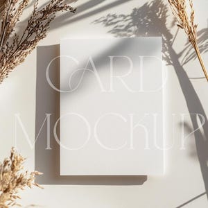 Moderno Simples Minimalista Cartão Mockup Flat Lay Cartão Mockup 5x7 Cartão Convite de Casamento Cartão Convite Mockup PSD JPG Download Digital