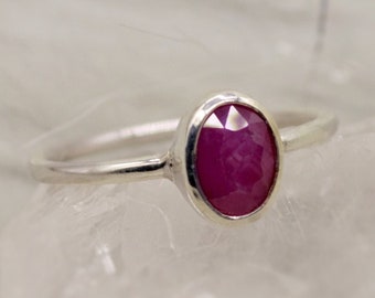 Rode Ruby Ring, 925 Sterling Zilveren Ring, Juli Geboortesteen, Ruby Sieraden, Handgemaakte Sierlijke Edelsteen Ring, Verjaardagscadeaus, Cadeau voor haar