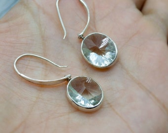 Pendientes de plata con amatista verde: colgantes, piedra natal de febrero, gemas ovaladas.